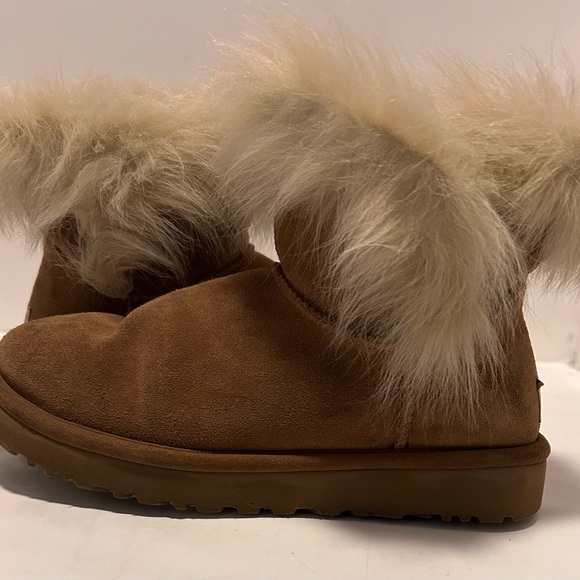 UGG MILLA WOMEN ANKEL BOOTS SUEDE EXPOSED FUR CHESTNUT US 7 - Picture 4 of 10